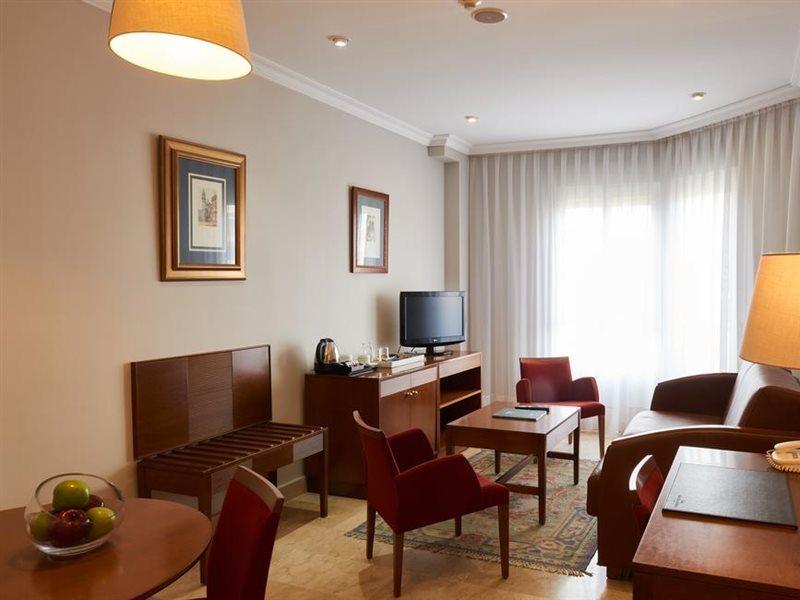 Suites Barrio De Salamanca Madri Exterior foto